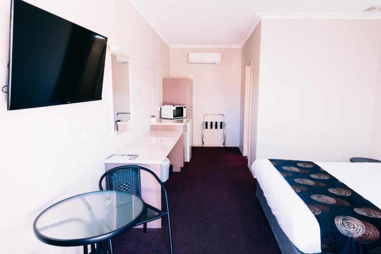 Motel Poinsettia Port Augusta Exterior foto